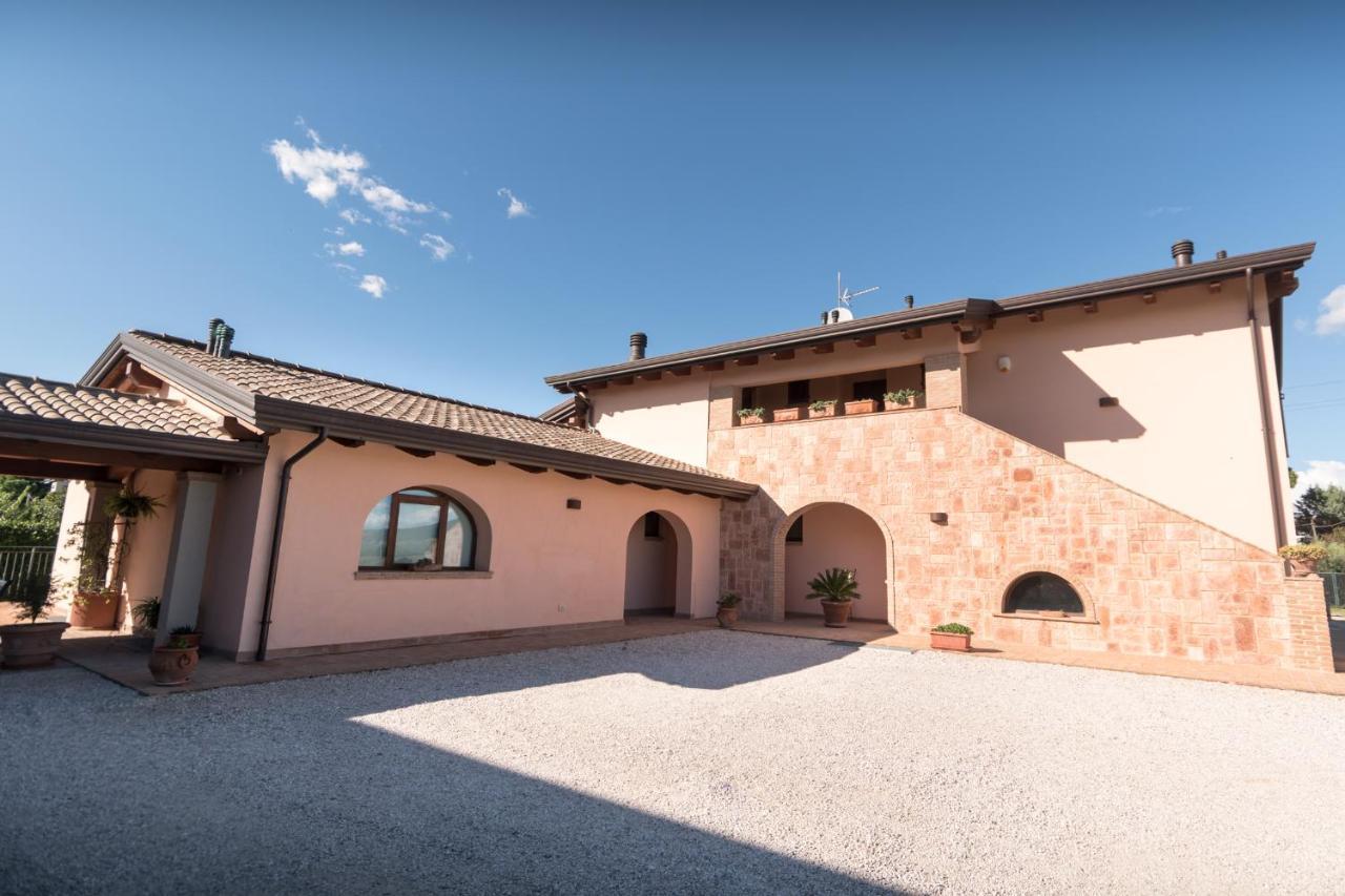 Rosa Di Assisi Bed & Breakfast Bastia Umbra Luaran gambar