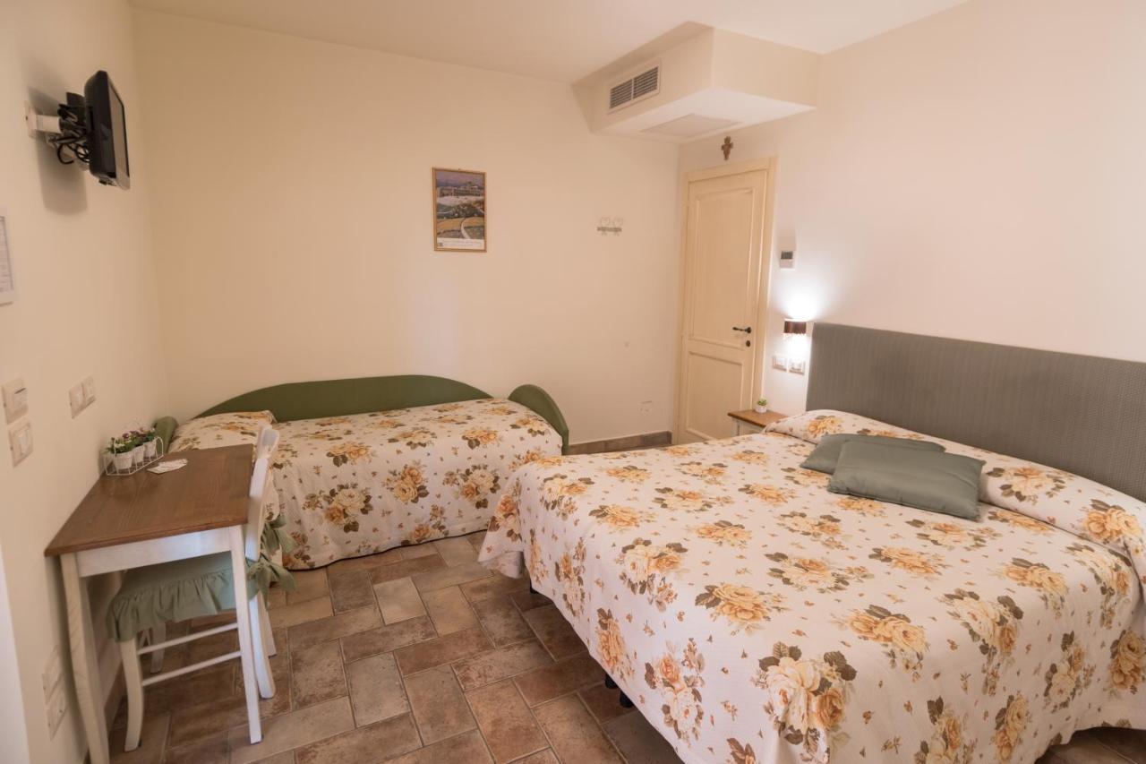 Rosa Di Assisi Bed & Breakfast Bastia Umbra Luaran gambar