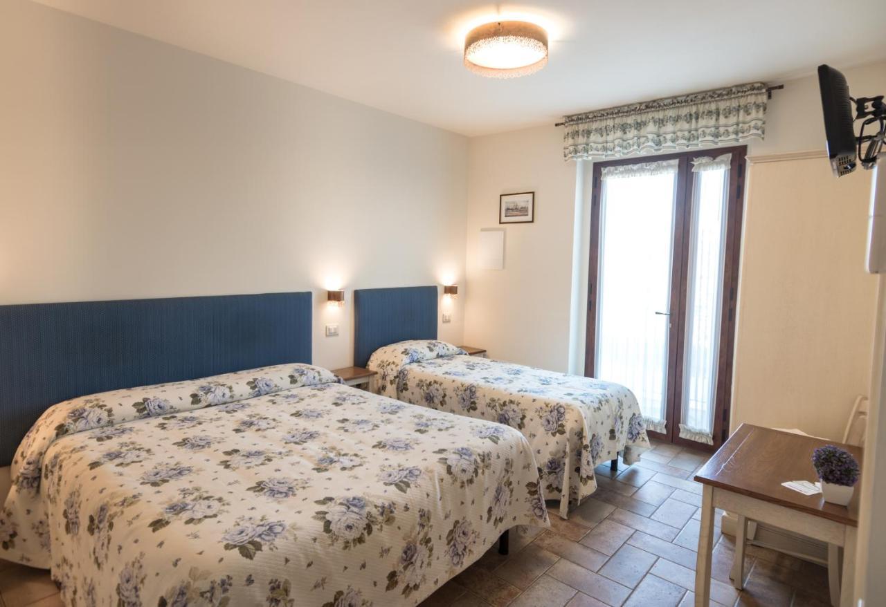 Rosa Di Assisi Bed & Breakfast Bastia Umbra Luaran gambar