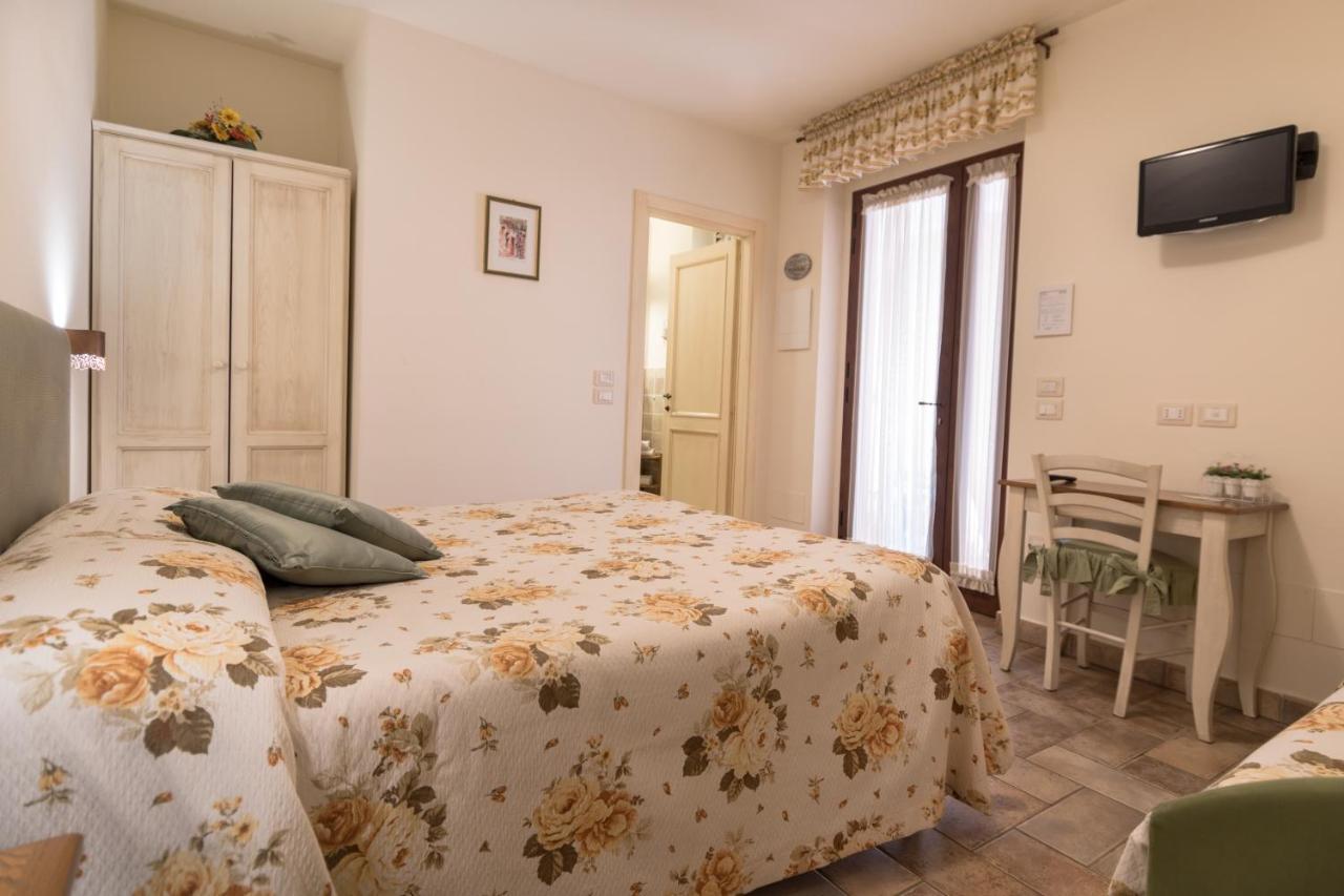 Rosa Di Assisi Bed & Breakfast Bastia Umbra Luaran gambar